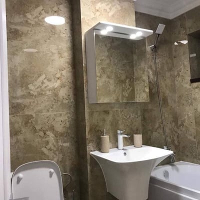 Alquiler de cómodos apartamentos de 3 habitaciones con cocina independiente, 70 m², Faleza Nord, Constanța, Rumanía